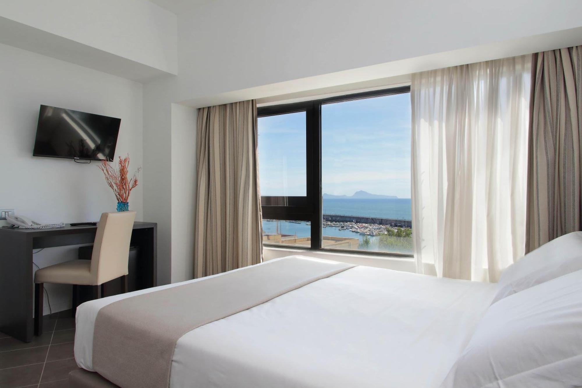 Hotel Poseidon Torre del Greco Dış mekan fotoğraf
